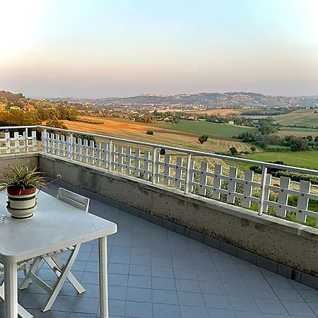 Oak Tree 114 Bed & Breakfast Castelfidardo
